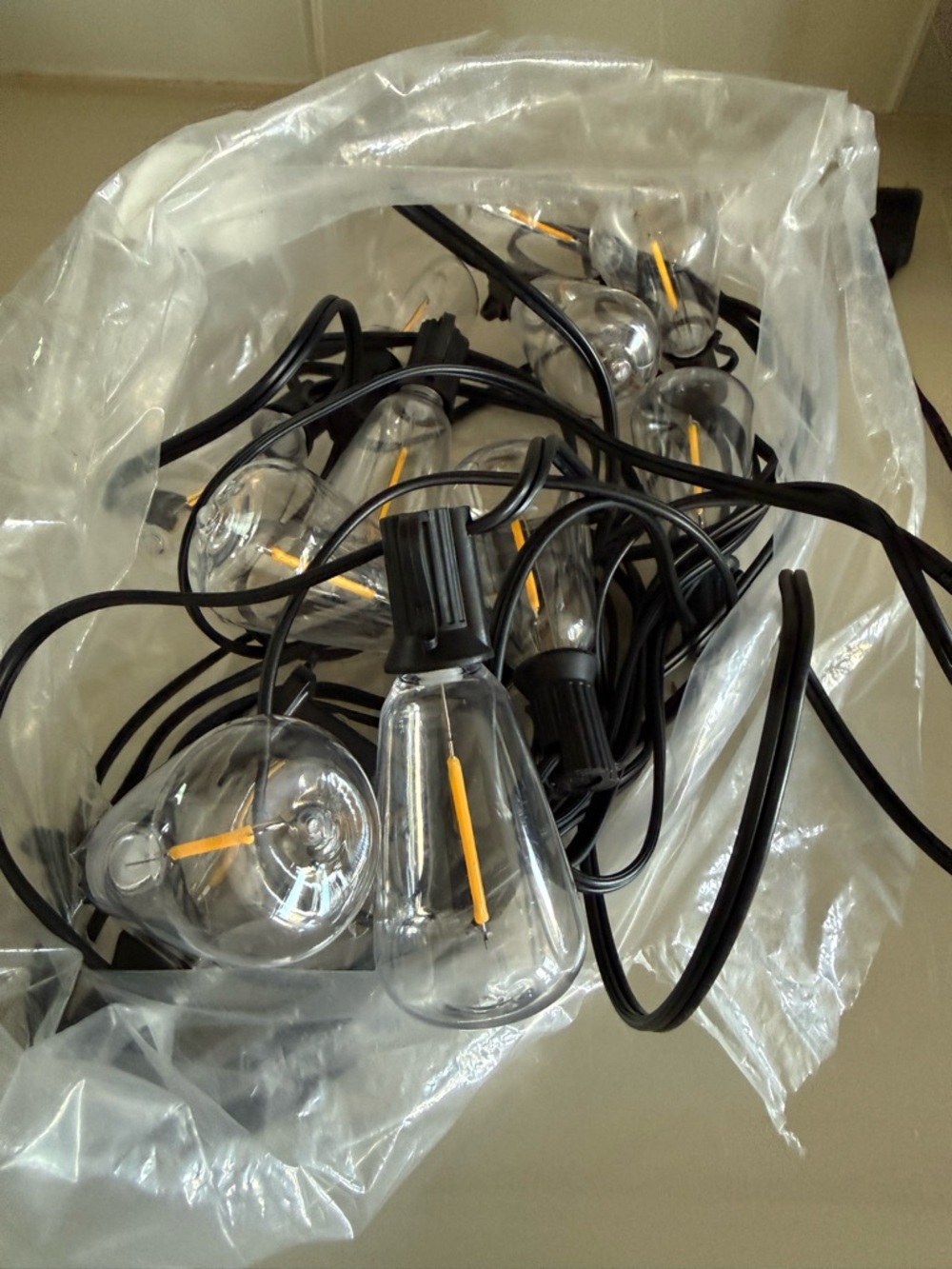 Black outdoor edison Lights with Clear Bulbs Amber Filaments shatterproof